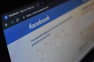4 πράγματα που οι επιχειρήσεις συχνά αγνοούν για την διαφήμιση μέσω Facebook.