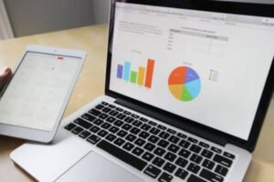 4 τρόποι προσέγγισης βάσει δεδομένων ιστοσελίδων για να προβλέπετε τη συμπεριφορά των αγοραστών
