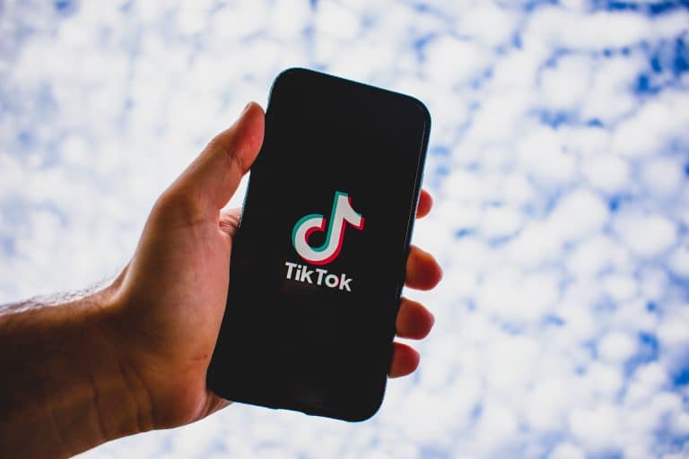 Συμβουλές μάρκετινγκ TikTok για την ενίσχυση της παρουσίας ιστοσελίδας σε social πλατφόρμες